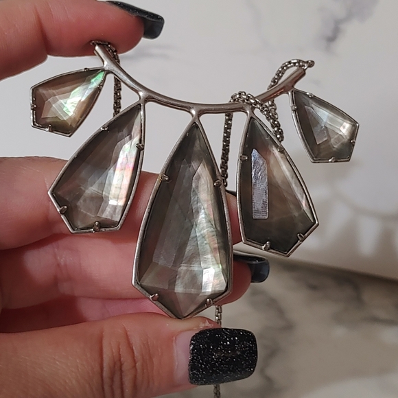 Kendra Scott Rhyan Necklace - Picture 3 of 8